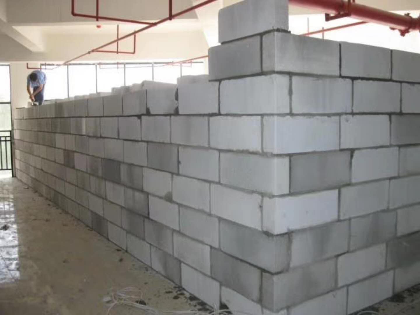 双牌蒸压加气混凝土砌块承重墙静力和抗震性能的研究